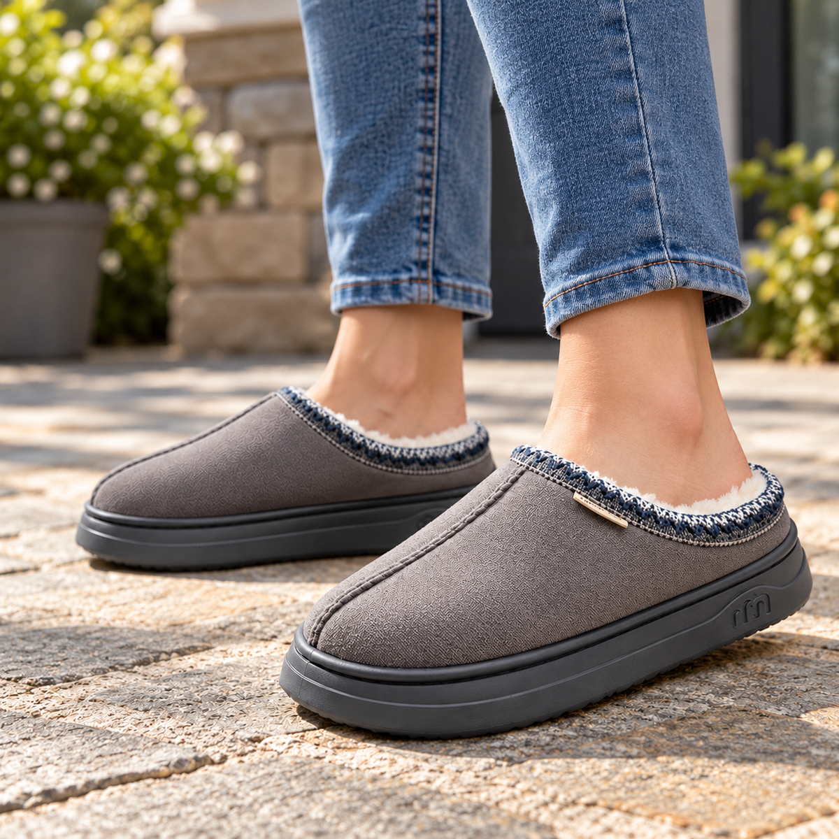 Women's Corduroy Winter Slippers with Non-Slip EVA Sole for Indoor and Outdoor Wear